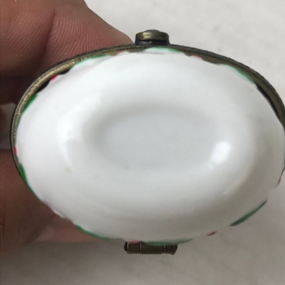 VINTAGE Porcelain Hinged Lid Trinket Box - Christmas Holiday Tree w/Children 3" - Picture 5 of 14